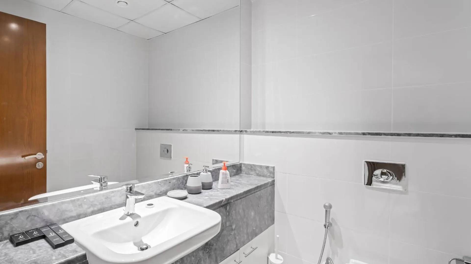 Elegant 1-Bdr Retreat With Stunning Views -Noura Tower 37 Apartment Dubai 0*,  United Arab Emirates