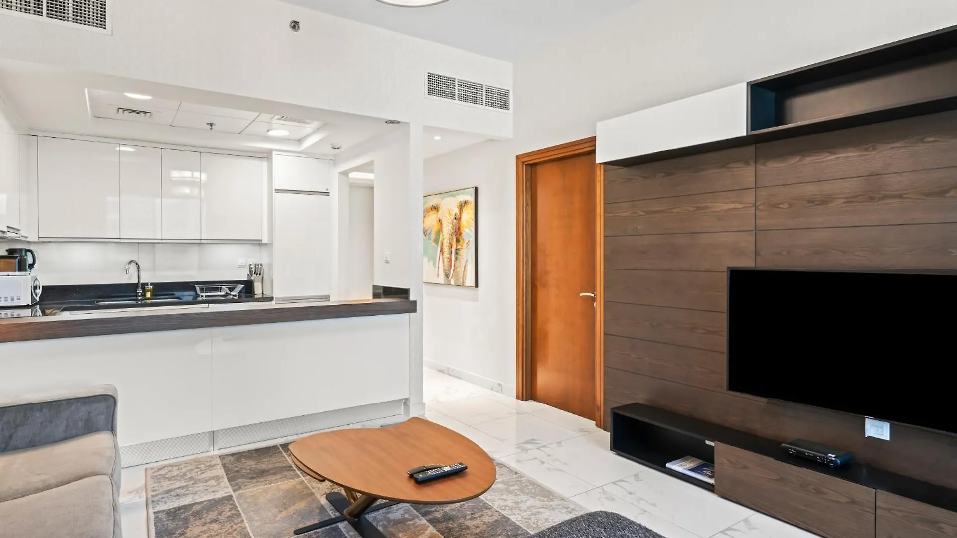 Elegant 1-Bdr Retreat With Stunning Views -Noura Tower 37 Apartment Dubai 0*,  United Arab Emirates
