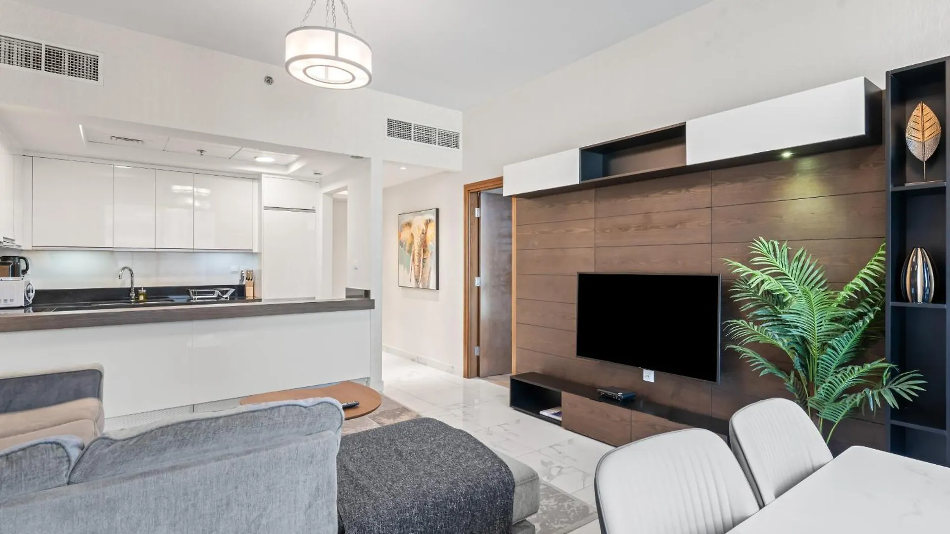 Elegant 1-Bdr Retreat With Stunning Views -Noura Tower 37 Apartment Dubai